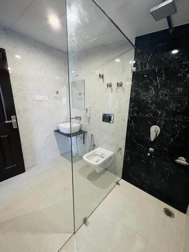 Ambrosia Grand Bed & Breakfast Shimla Room photo