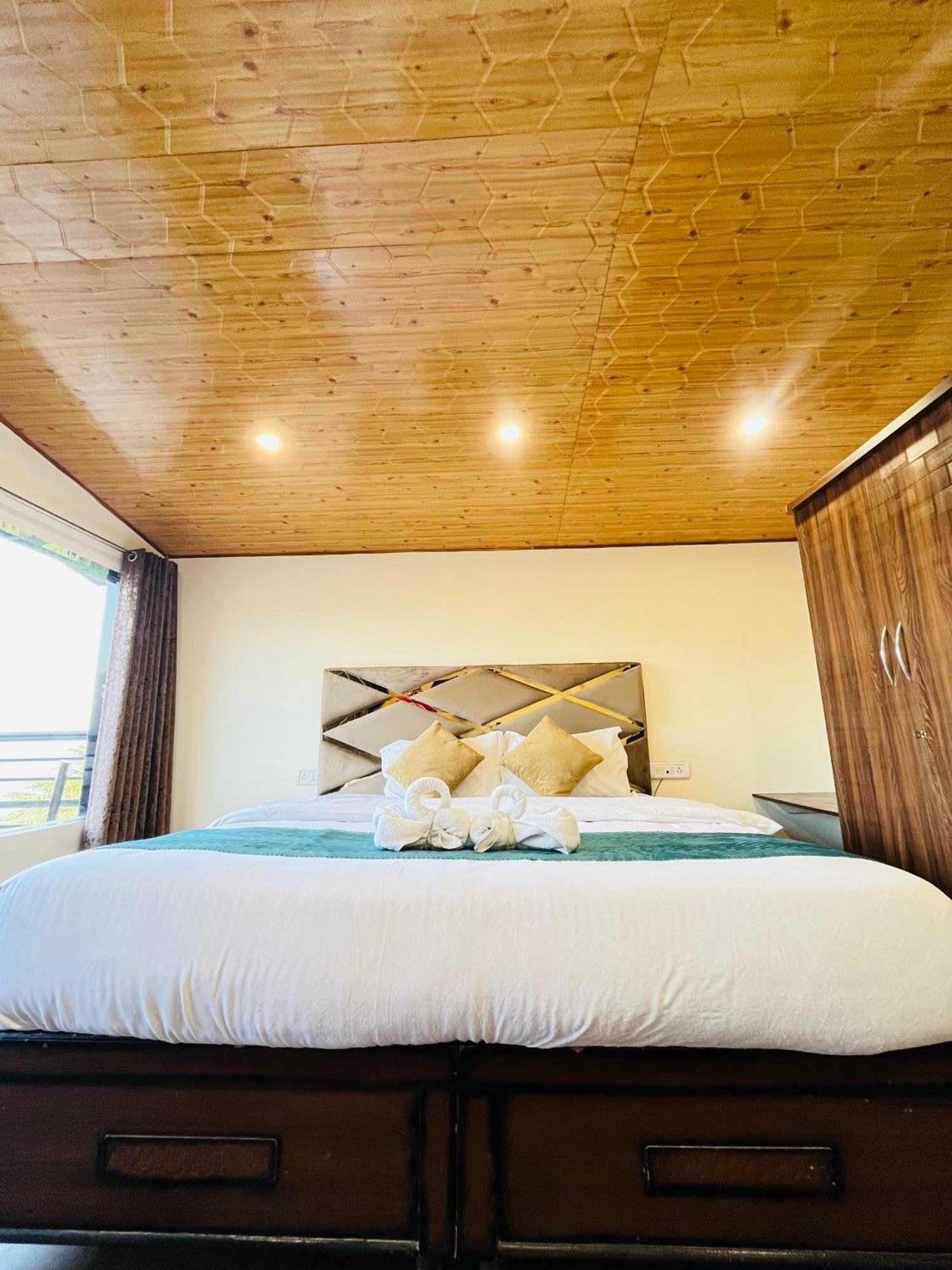 Ambrosia Grand Bed & Breakfast Shimla Exterior photo